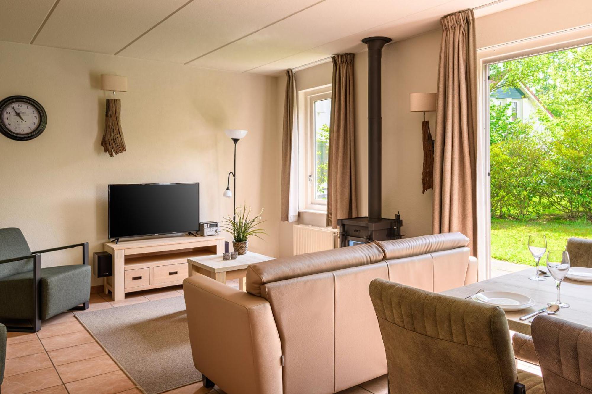 Summio Bungalowpark Het Drentse Wold Hoogersmilde Habitación foto